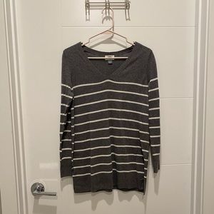 Gray and white striped Old Navy Sweater
